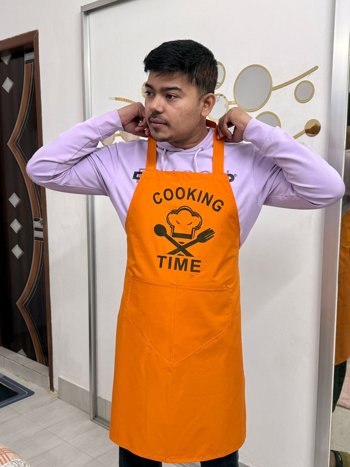 ১ পিস ওয়াটারপ্রুফ কিচেন এপ্রোন( Orange Color)